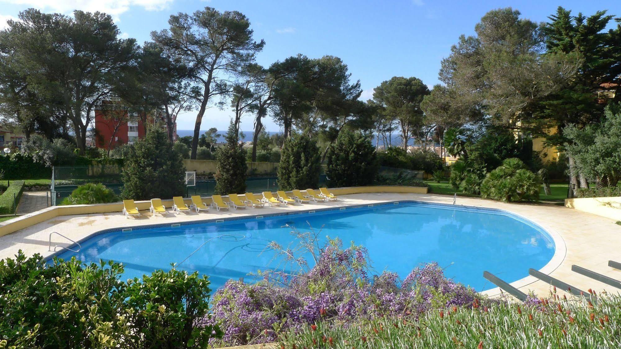 Dolce Vita Guesthouse Estoril Exteriör bild